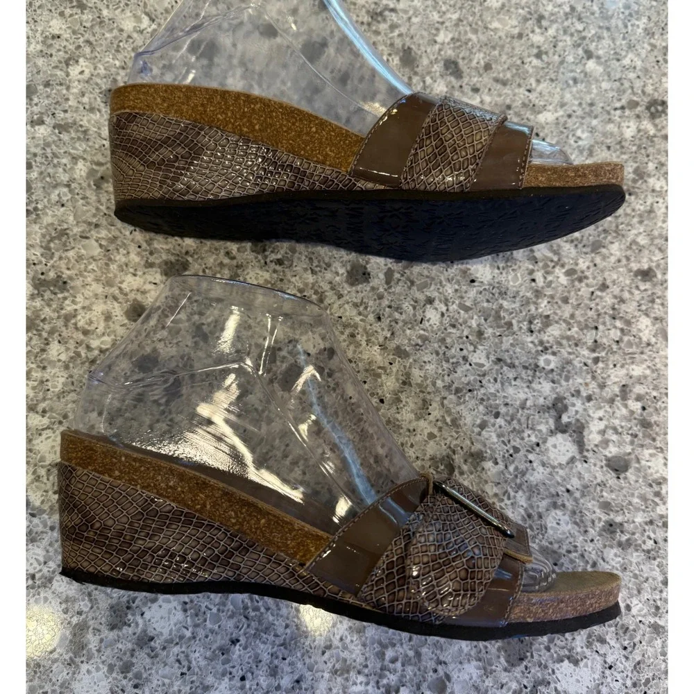 Vionic Orthaheel Ariana Brown Snakeskin Embossed Wedge Slide Sandals Buckle 10
